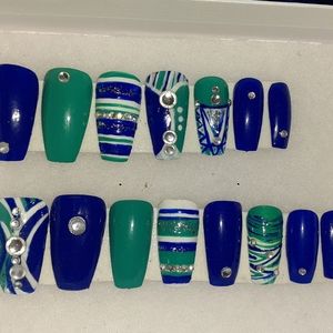 Press on nails